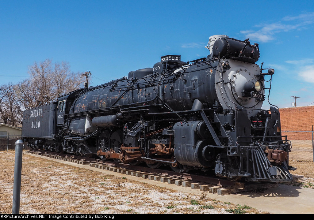 Bonus Steam alongside the Transcon:  ATSF 5000